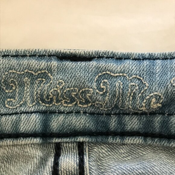 Miss Me Cuffed Capri Jeans Women 28 Blue Low Rise Distressed Embroidered 17200 - Picture 4 of 15